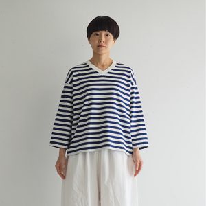 白×青　モデル身長164㎝　Mサイズ着用