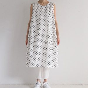 白×黒　モデル身長164㎝　Mサイズ着用