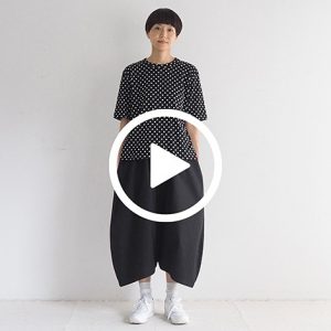 黒×白　モデル身長164㎝　Mサイズ着用