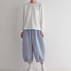 白×青　モデル身長164㎝　Mサイズ着用