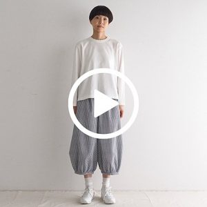 白×黒　モデル身長164㎝　Mサイズ着用